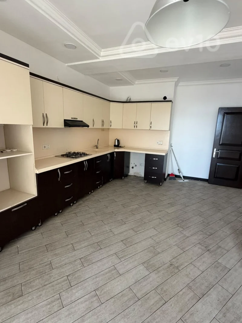 4 otaqlı mənzil, 180 m², пр Зардаби — kirayə — Mənzil, Bakı (10)