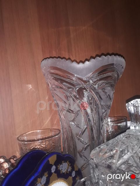 Vaza dəsti, Xrustal — Saray