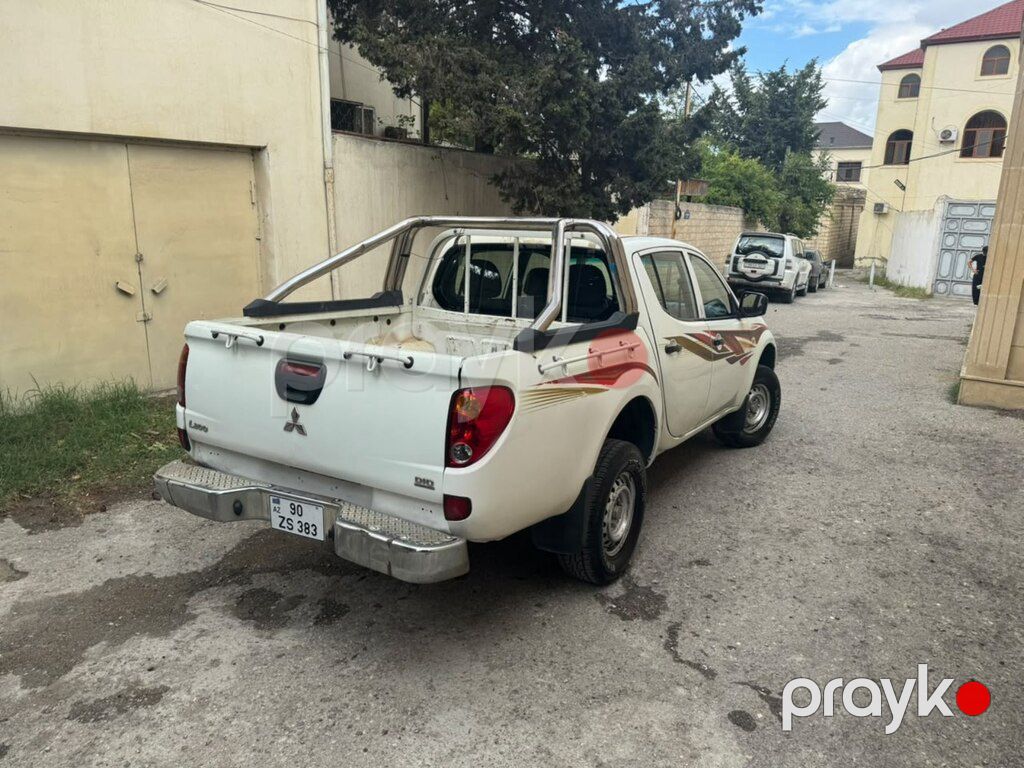 Mitsubishi L200, 2.5 L, 2013 il, 512 000 km — Avtomobillər, Bakı (8)