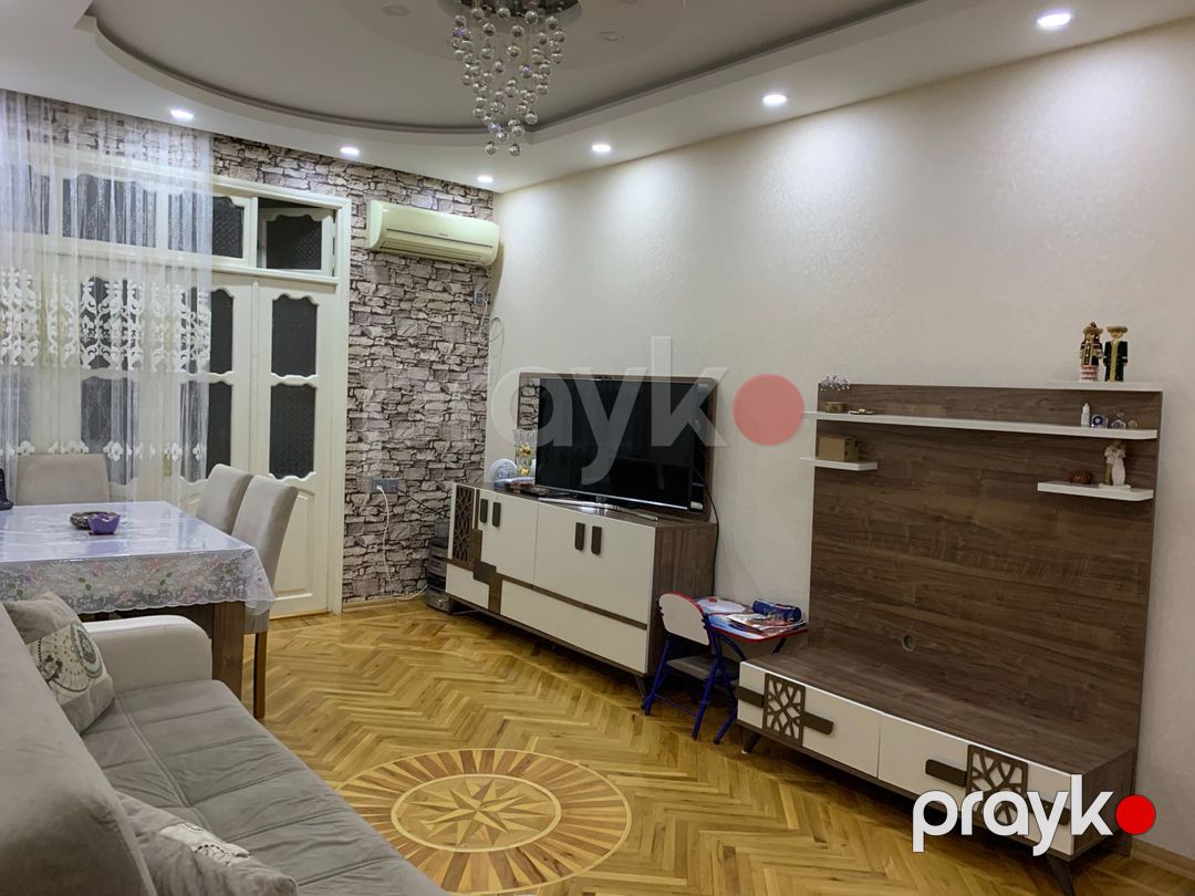 Satılır 2 otaqlı köhnə tikili 60 m² — Mənzil, Bakı (2)