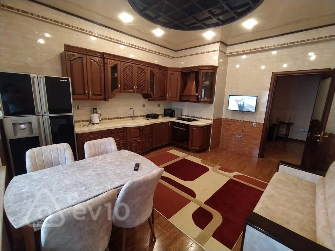 5 otaqlı mənzil, 241 m², Səməd Vurğun — Mənzil, Bakı (9)