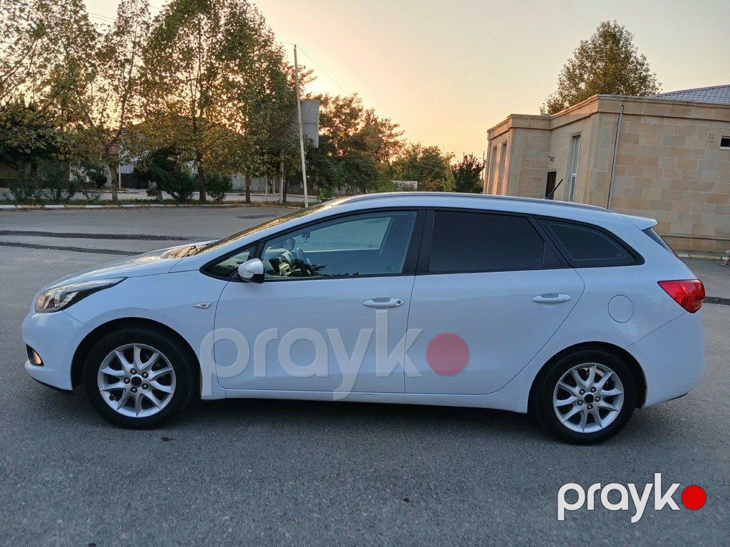 Kia Ceed, 1.6 L, 2014 il, 290 000 km — Avtomobillər, Bakı (3)