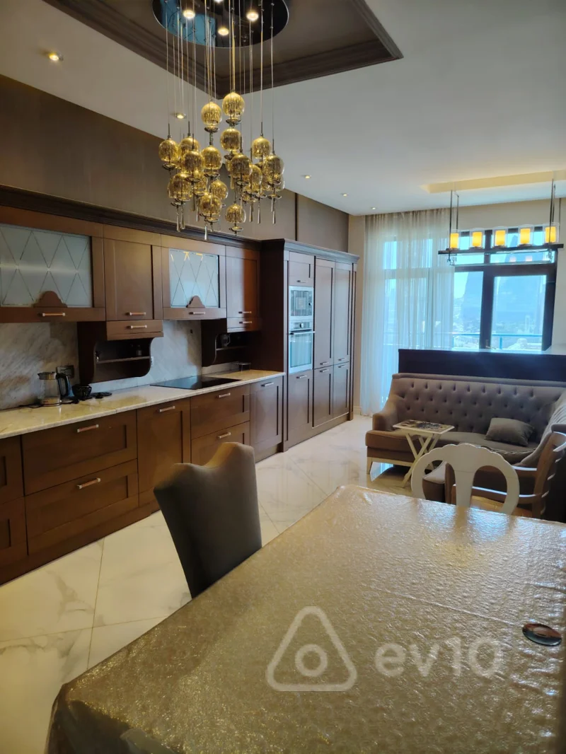 3 otaqlı mənzil, 190 m², 8 noyabr prospekti — kirayə — Mənzil, Bakı (10)