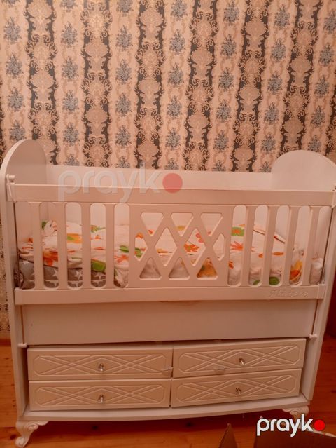 Uşaq beşiyi – “Ali Bebe” model - Rəng: ağ, klassik dekorativ oyma — Gəncə