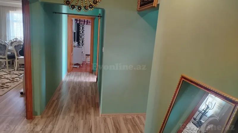 Satılır 5 otaqlı Mənzil Köhnə tikili 125 m² Bakı, Nizami r., Xalqlar Dostluğu m — Bakı