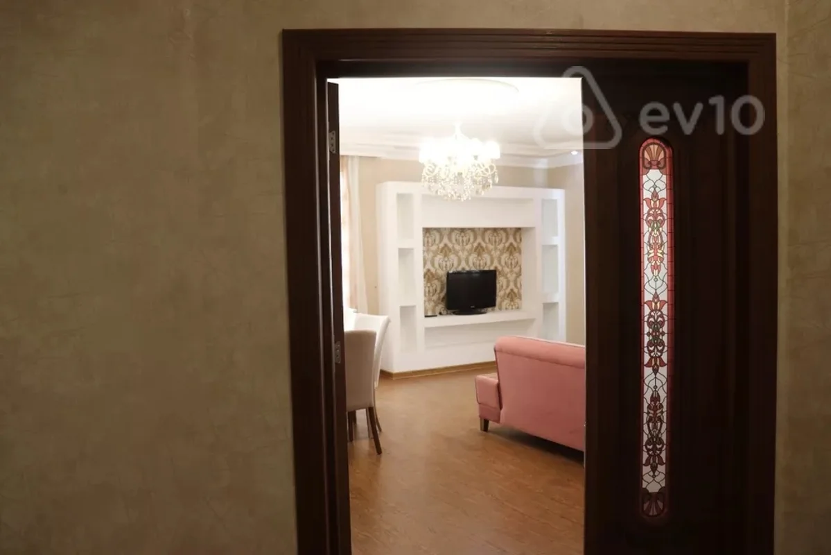 3 otaqlı mənzil, 150 m², ilahiyyat mescidi — kirayə — Mənzil, Bakı (10)