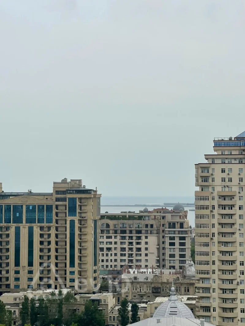 4 otaqlı mənzil, 229 m², M.Qardaşları küç — Mənzil, Bakı (10)
