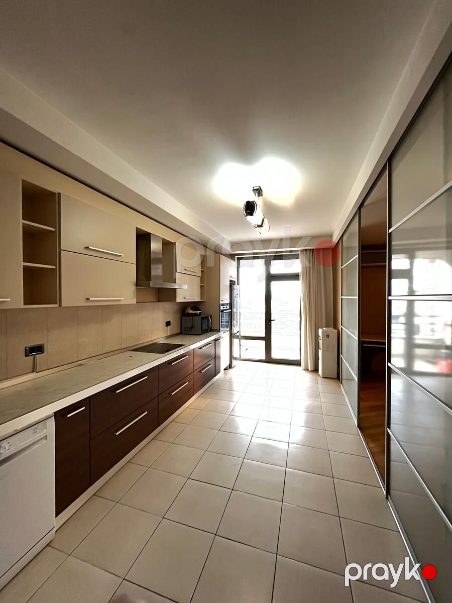 Satılır 4 otaqlı yeni tikili 211 m² — Mənzil, Bakı (8)