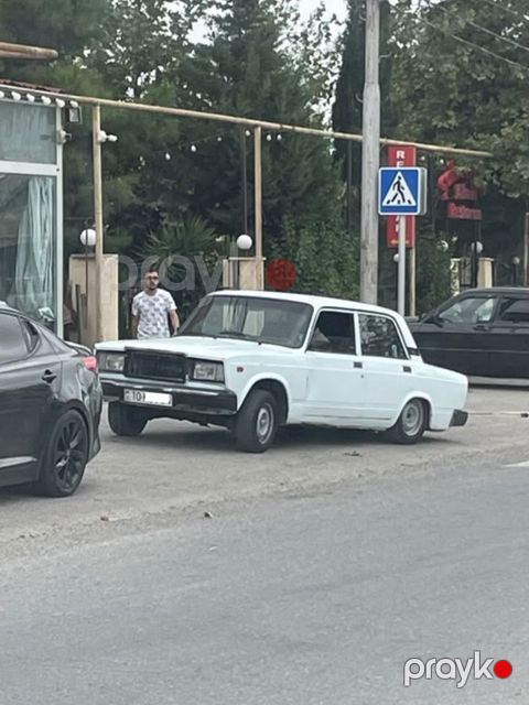 Lada (VAZ) 2107, 1.6 L, 2002 il, 200 300 km — Bakı