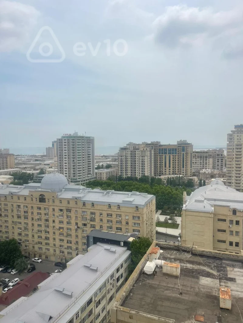 4 otaqlı mənzil, 229 m², M.Qardaşları küç — Mənzil, Bakı (12)