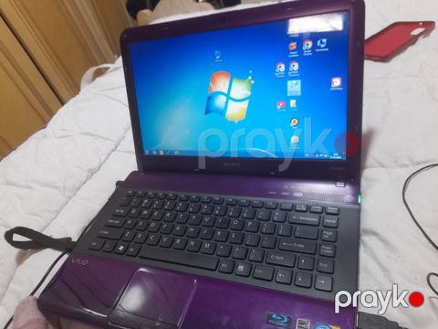 Noutbuk Sony Vaıo i5 — Bakı