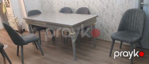 L / Açılan masa dəsti 6 oturacaqla 500 azn. Yaşayış olmayan evdə qalıb — Bakı