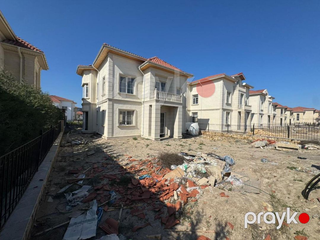 Satılır 5 otaqlı həyət evi/bağ evi 250 m² — Ev, villa, Bakı (2)