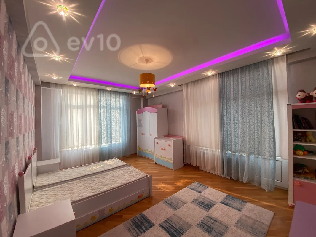 3 otaqlı mənzil, 140 m², Elşən Süleymanov — kirayə — Mənzil, Bakı (4)