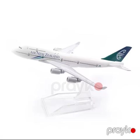 Kolleksiya fiquru Aircraft model Air New Zealand Boeing 747, 15x14x8 sm — Bakı