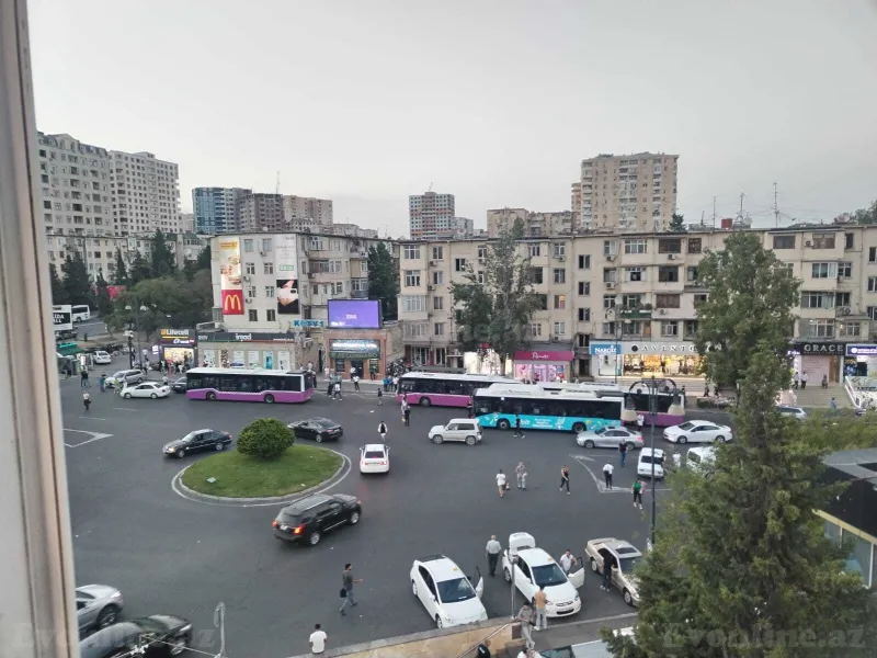 Satılır 2 otaqlı Mənzil Köhnə tikili 55 m² Bakı, Nəsimi r., 20 Yanvar m — Mənzil, Bakı (4)