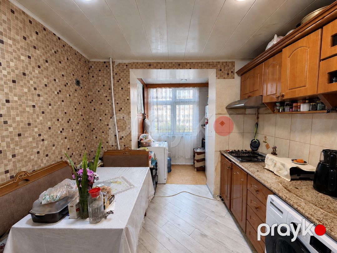 Satılır 4 otaqlı köhnə tikili 84 m² — Mənzil, Bakı (11)