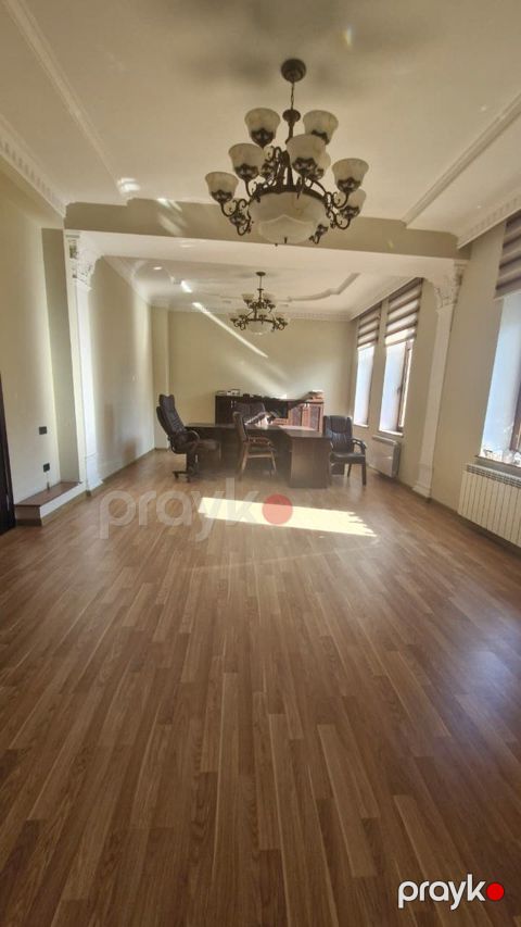 İcarəyə verilir 4 otaqlı ofis 250 m² — Bakı