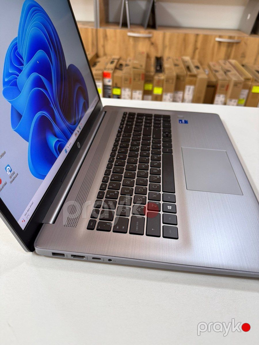 HP i7- 17.3 inch — Noutbuklar, Bakı (3)