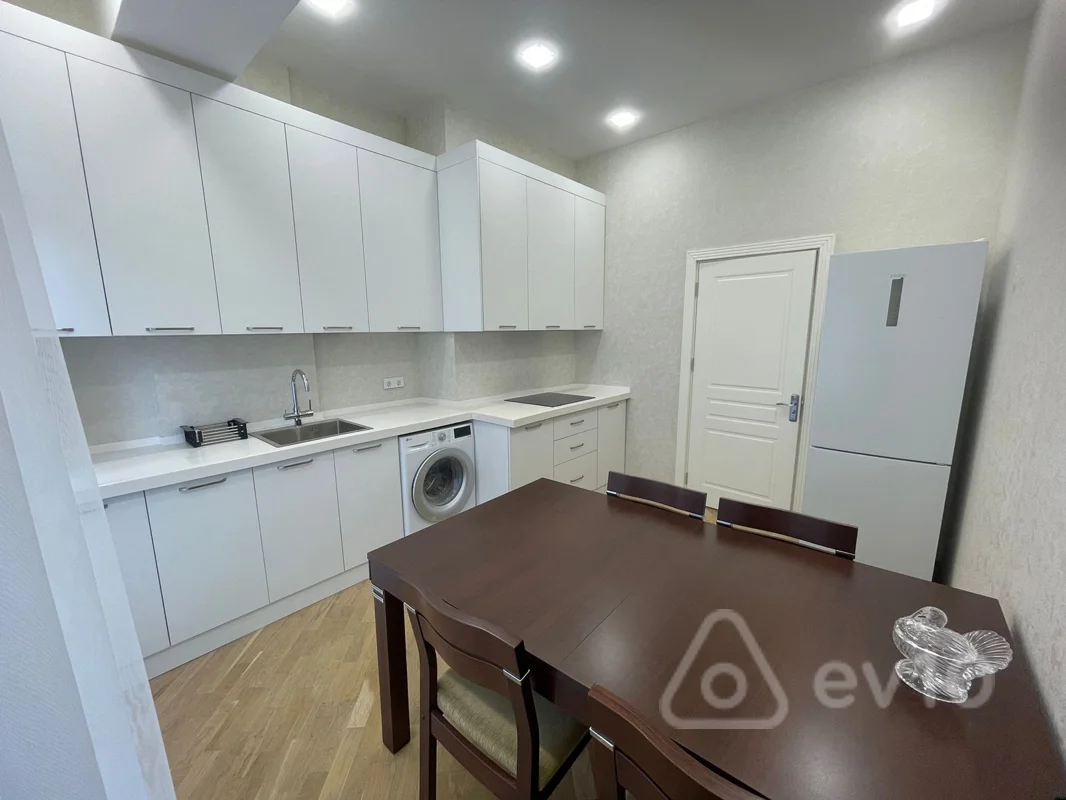 2 otaqlı mənzil, 72 m², Zərifə Əliyeva küçəsi 59 — kirayə — Bakı