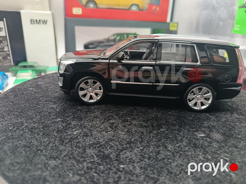 Kolleksionerlər üçün xüsusi təklif Cadillac Escalade| 1:24 — Modellar, Masazır (4)