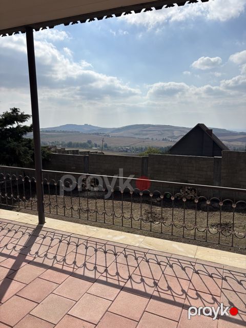 Satılır 3 otaqlı həyət evi/bağ evi 140 m² — Şamaxı