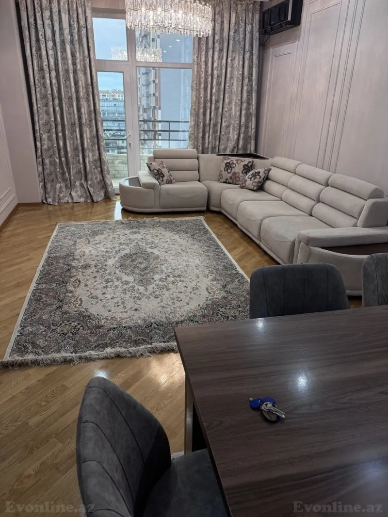 Kirayə verilir 3 otaqlı Mənzil Yeni tikili 135 m² Bakı, Nəsimi r — Bakı