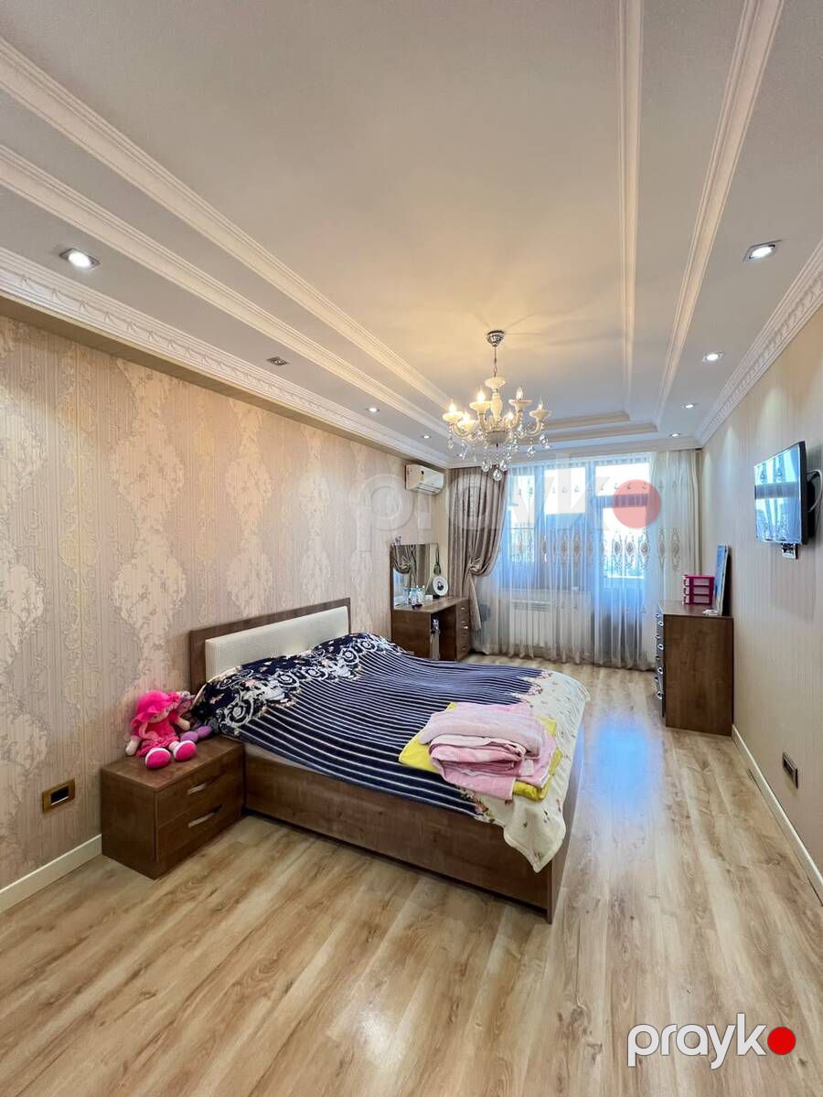 Satılır 4 otaqlı yeni tikili 265 m² — Mənzil, Bakı (12)