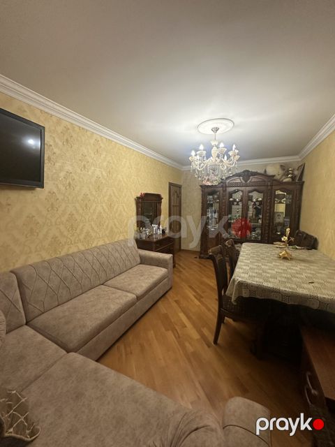 Satılır 3 otaqlı köhnə tikili 86 m² — Bakı