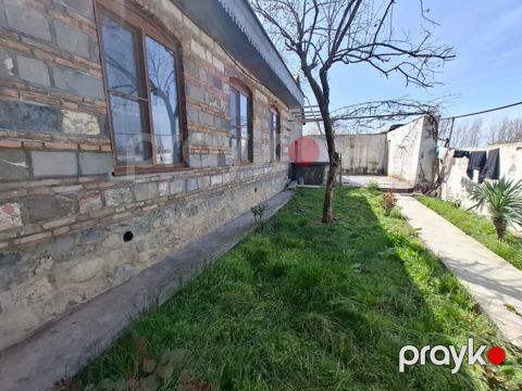 Həyət evi, Şəki ş — Şəki