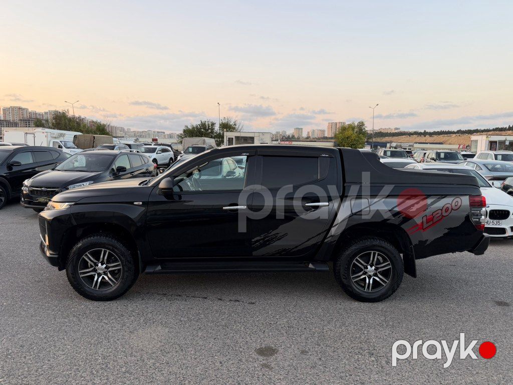 Mitsubishi L200, 2.4 L, 2021 il, 158 000 km — Avtomobillər, Bakı (6)