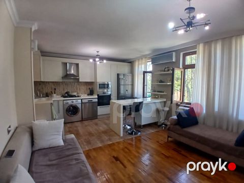 Satılır 4 otaqlı köhnə tikili 85 m² — Bakı