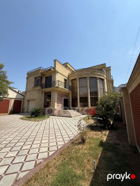Satılır 8 otaqlı həyət evi/bağ evi 665 m² — Bakı