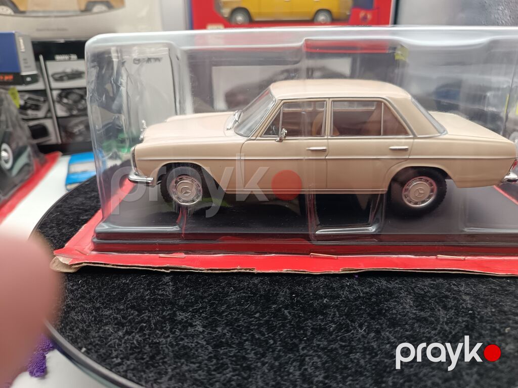 Kolleksionerlər üçün xüsusi təklif Mercedes-Benz W114| 1:24 — Modellar, Masazır (4)