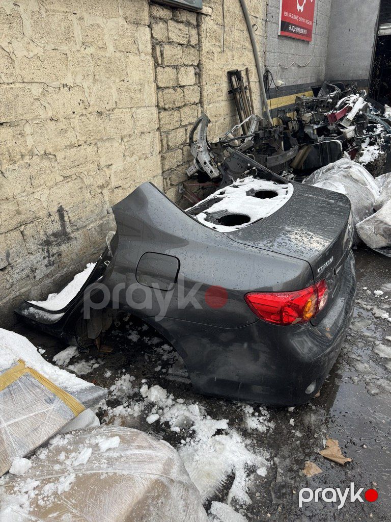 "Toyota Corolla 1.8" arxalıq — Ehtiyat hissələri və aksesuarlar, Bakı (2)