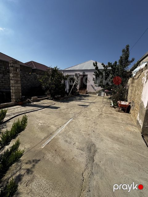 Satılır 4 otaqlı həyət evi/bağ evi 120 m² — Bakı