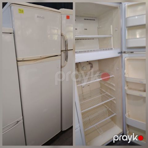 Beko iki qapılı soyuducu - Üst hissədə dondurucu bölmə, alt hissədə — Digah