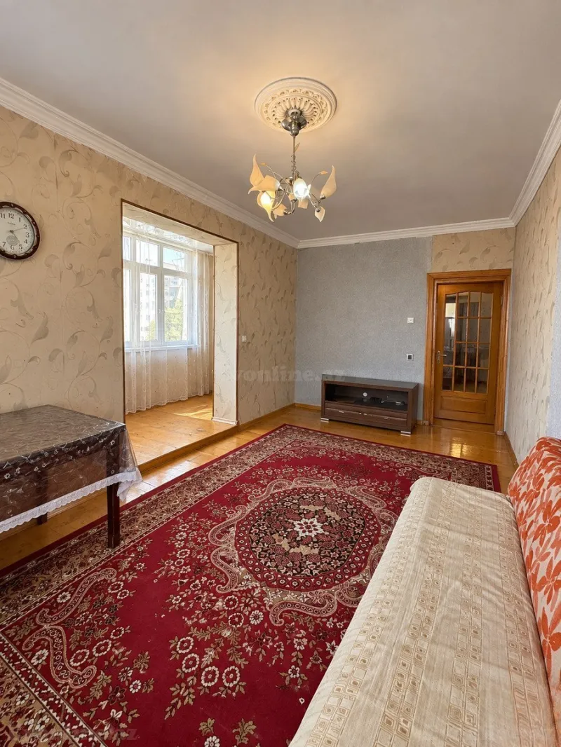 Satılır 2 otaqlı Mənzil Köhnə tikili 60 m² Bakı, Xətai r., Əhmədli — Bakı
