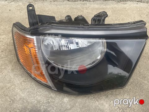 Mitsubishi L200 ön sağ farası — Gəncə
