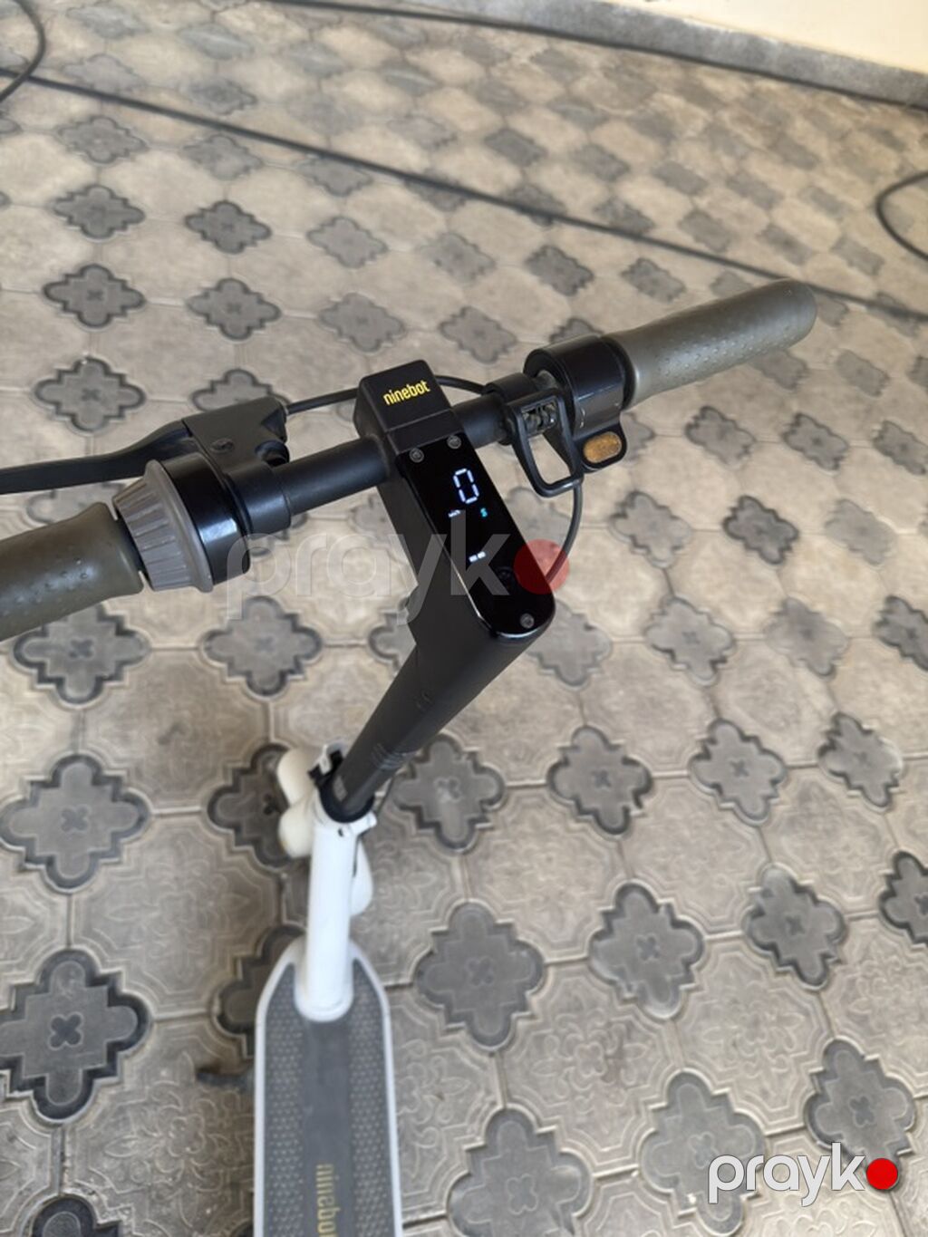 Ninebot g30 elektrik skuteri Ehtiyacım olmadığı üçün satıram çox — Skuterlər, Bakı (3)