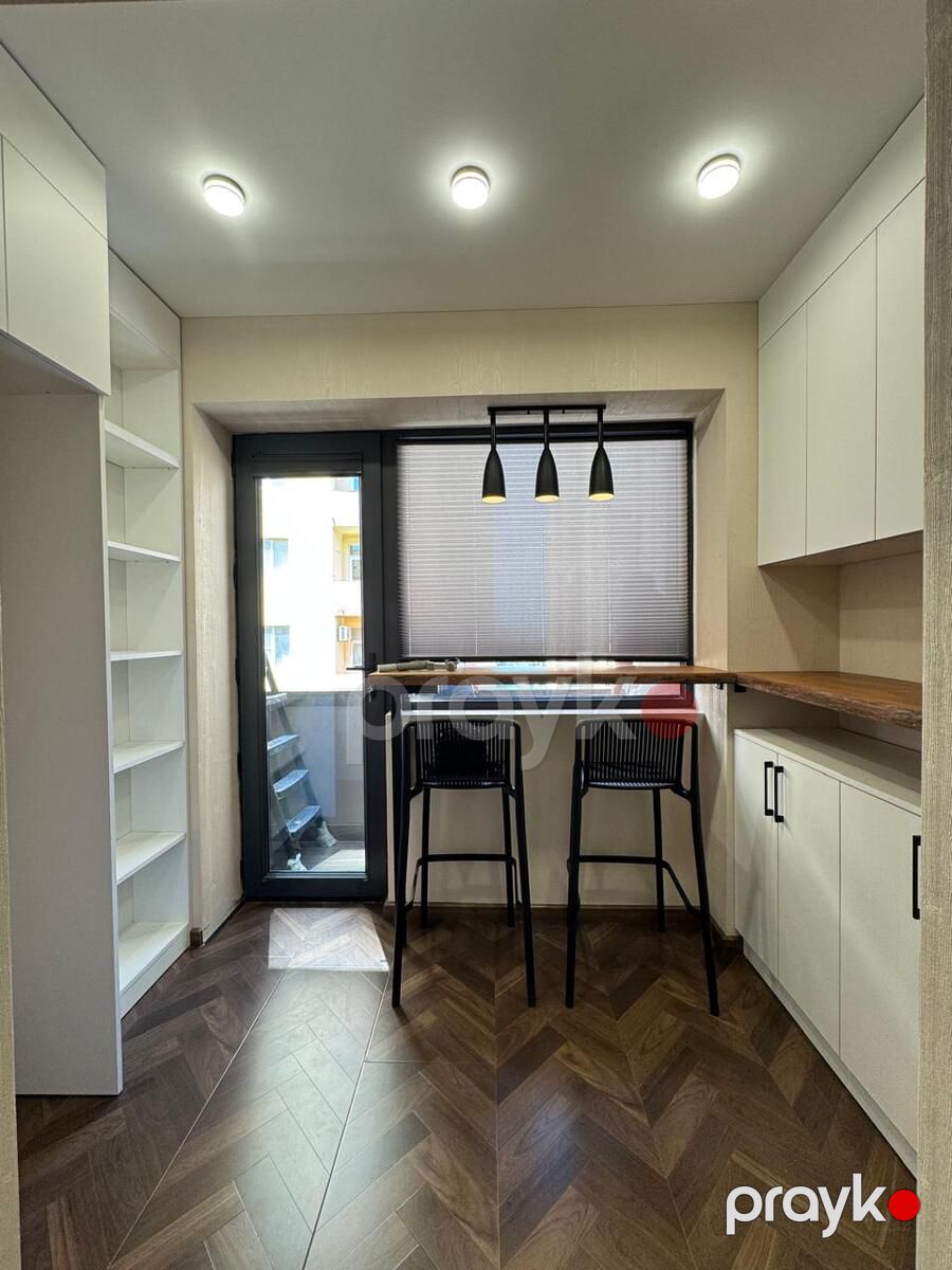 Satılır 2 otaqlı köhnə tikili 65 m² — Mənzil, Bakı (3)