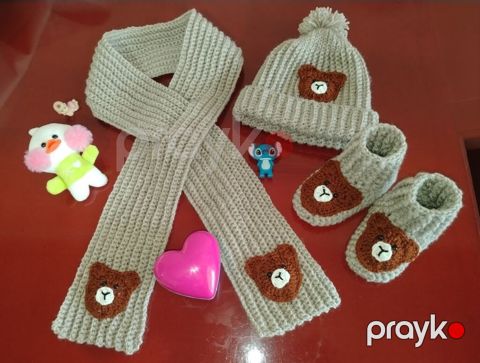 Uşaq üçün əl işi toxunma dəst - Dəst tərkibi: papaq (pomponlu), şərf — Siyəzən