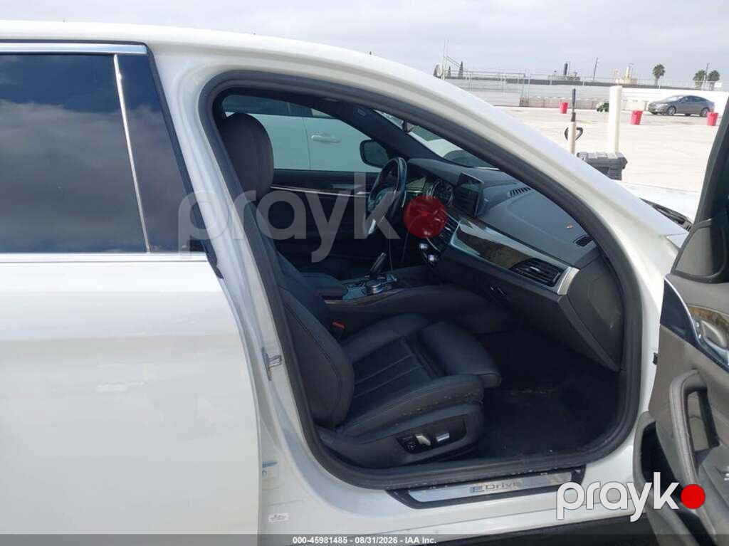 BMW 530e, 2.0 L, 12 kWh, 2018 il, 88 137 km — Avtomobillər (8)