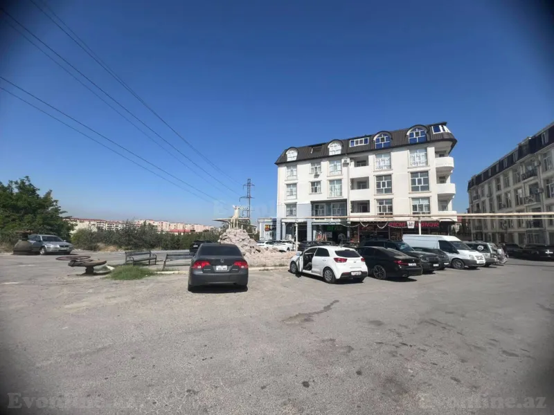 Satılır 3 otaqlı Mənzil Yeni tikili 83.7 m² Bakı, Suraxanı r., Qaraçuxur — Bakı