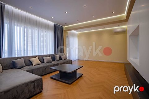 İcarəyə verilir 3 otaqlı yeni tikili 160 m² — Bakı