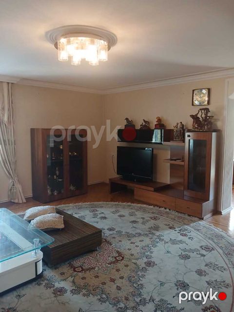 İcarəyə verilir 2 otaqlı köhnə tikili 58 m² — Bakı