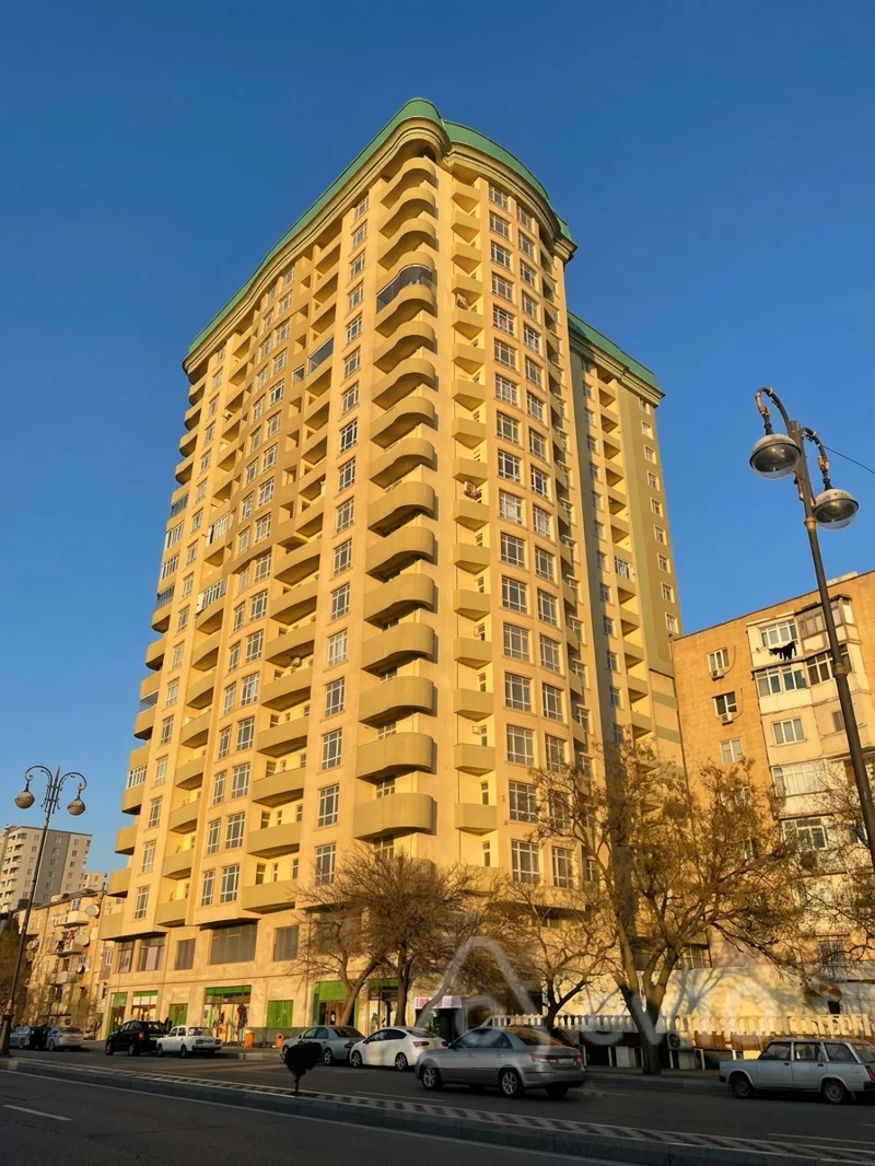4 otaqlı mənzil, 177 m², Abbas Mirze Serifzade kucesi — Bakı