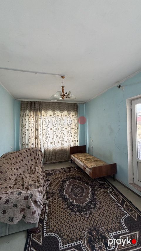 Satılır 2 otaqlı köhnə tikili 65 m² — Bakı