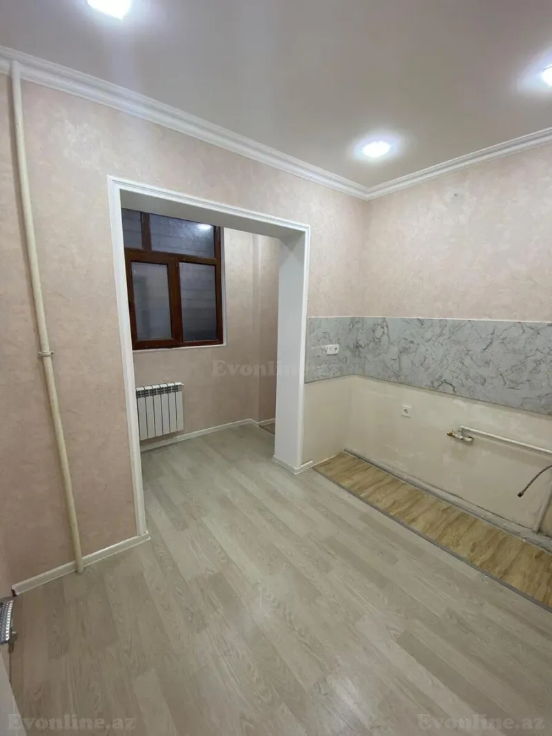 Satılır 3 otaqlı Mənzil Köhnə tikili 85 m² Bakı, Nizami r., Xalqlar Dostluğu m — Mənzil, Bakı (3)