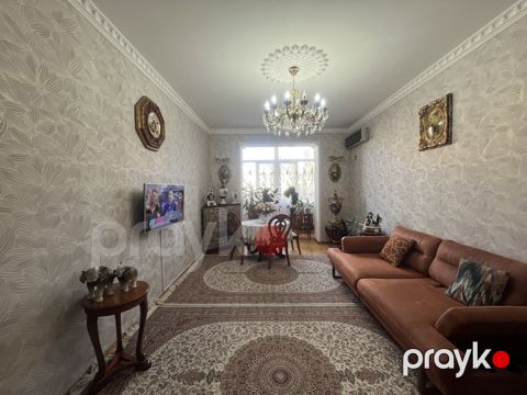 Satılır 2 otaqlı köhnə tikili 65 m² — Bakı